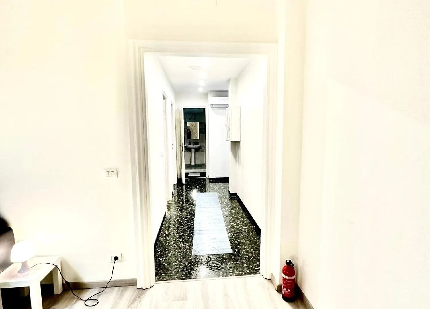 The Center Residence Генуя Апартаменты