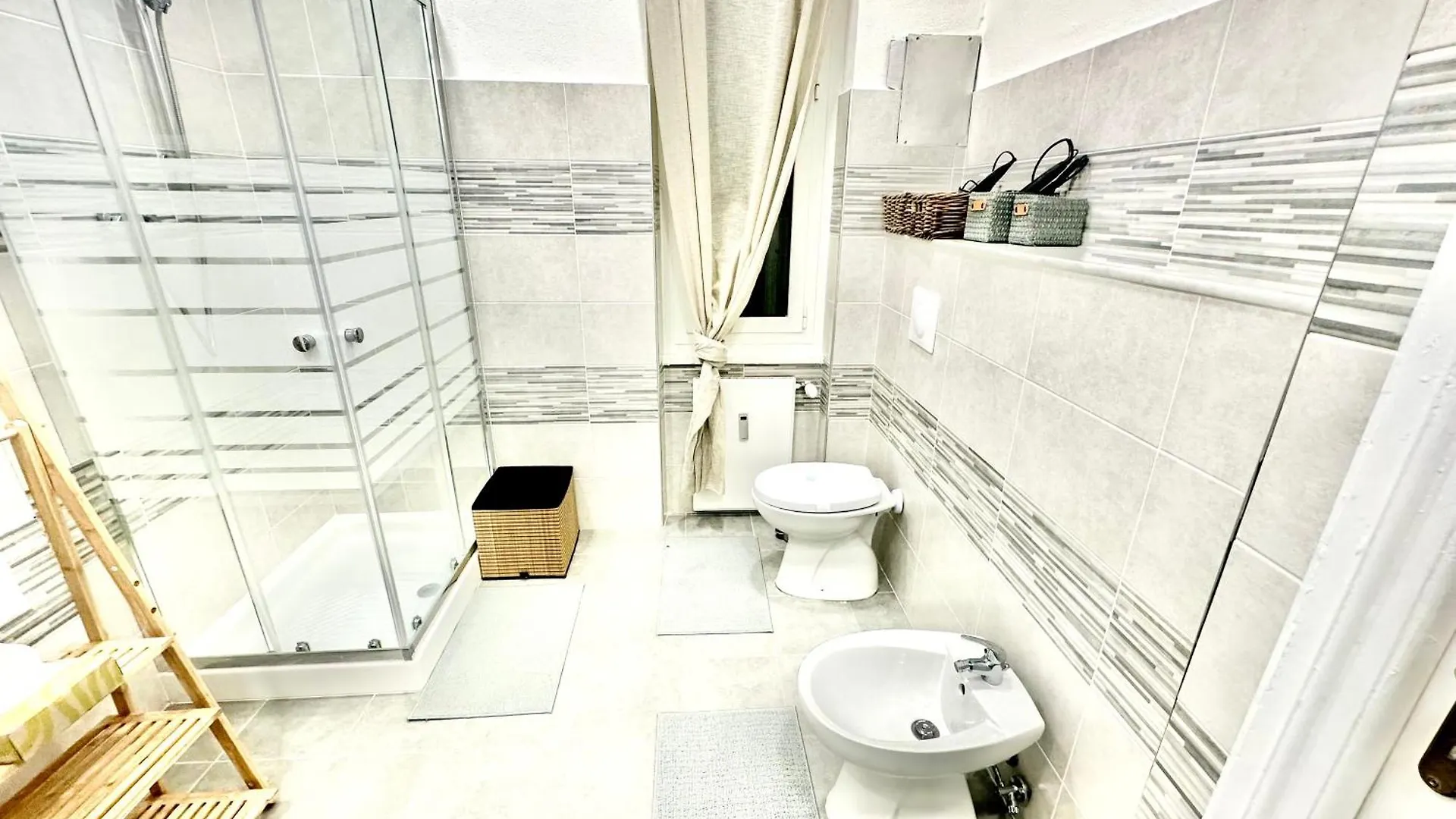 The Center Residence Генуя Италия