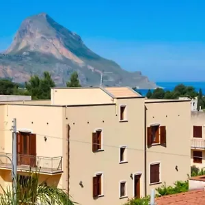 perla-di-mare-appartamenti.sicilyhotelsitaly.net/